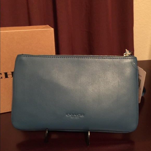 🍭 Limited edition Coach Bazooka wristlet - Picture 3 of 6